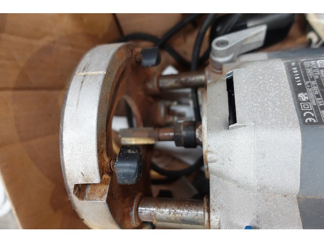 Bovenfrees elu - afbeelding 5 van  5