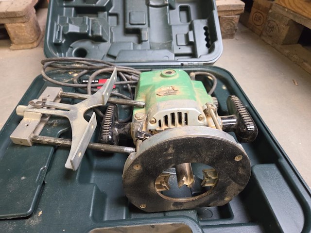 Bovenfreesmachine hitatchi - afbeelding 2 van  5