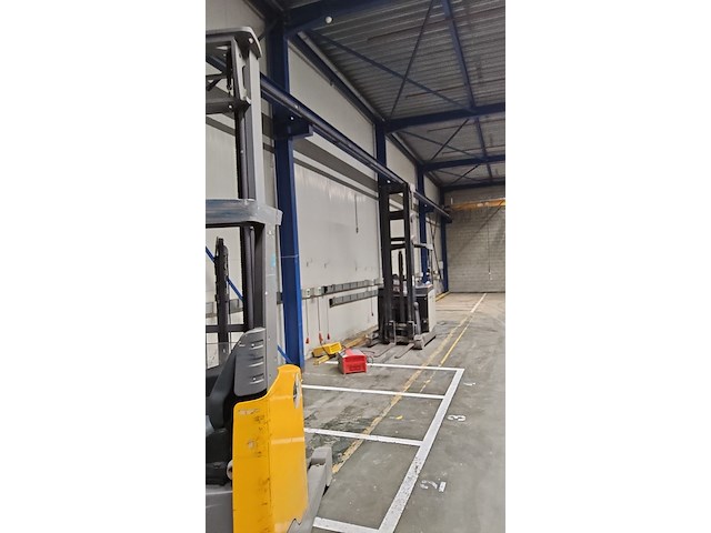 Bovenloopkraan abus - afbeelding 2 van  4