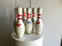 Bowling pins - afbeelding 1 van  1