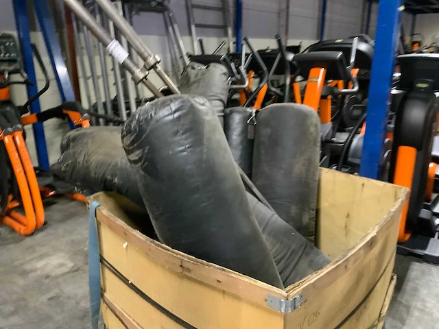 Box 5x boks 2x stang 220cm krachtstation - afbeelding 1 van  4