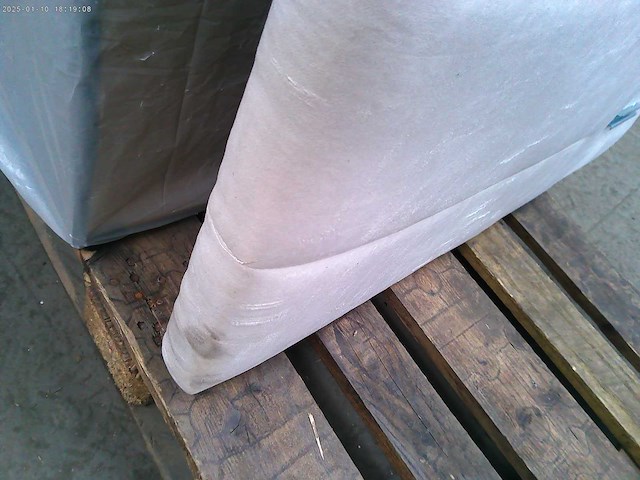 Box spring bed 160x200 - matras - borst - beige fluweel - afbeelding 13 van  16