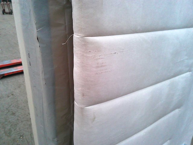 Box spring bed 160x200 - matras - borst - beige fluweel - afbeelding 2 van  12