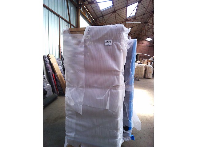 Box spring bed 180x200 - matras - matrastopper - borst - beige fluweel - afbeelding 4 van  10