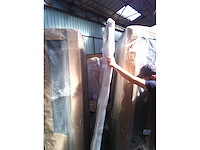Box spring bed 200x200 - matras - matrastopper - borst - beige fluweel - afbeelding 2 van  11