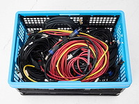 Box with audio cables - afbeelding 1 van  1