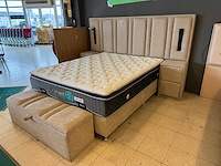 Boxspring king 160x200 met led en usb - afbeelding 1 van  3