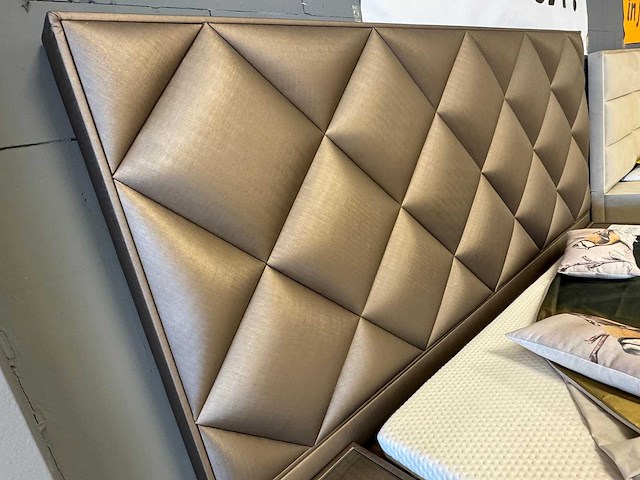 Boxspring king 180x200 - afbeelding 3 van  4