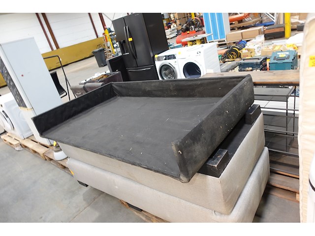 Boxspring + matras - afbeelding 7 van  7