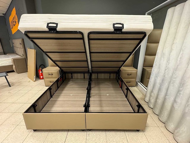 Boxspring nova met opbergruimte - afbeelding 3 van  3