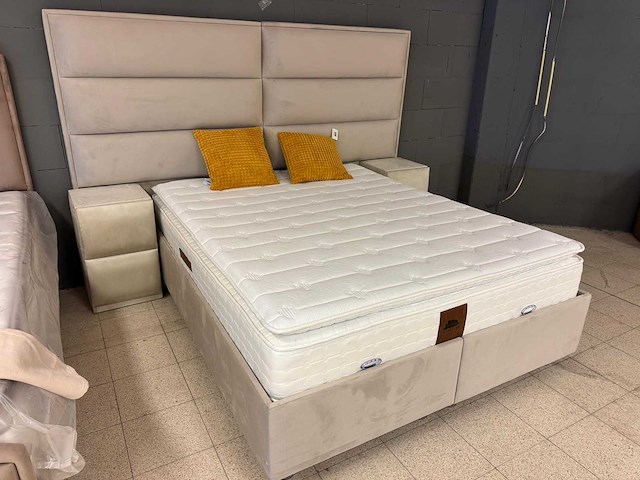 Boxspring scarlet xxl 160x200 - afbeelding 1 van  3