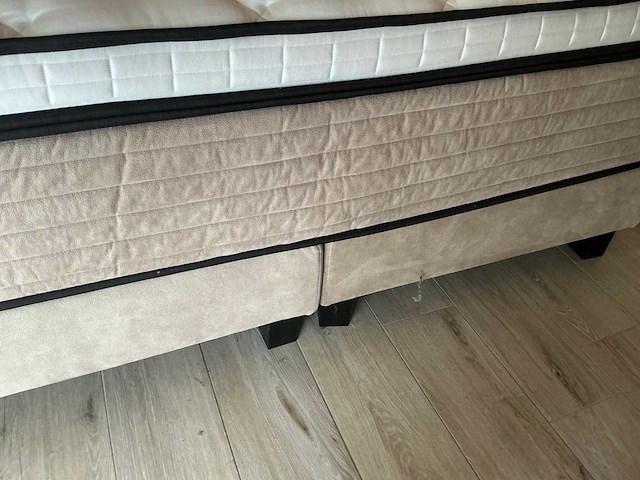 Boxspring - afbeelding 4 van  6