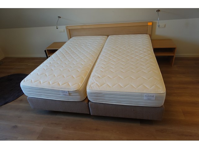 Boxspring - afbeelding 1 van  5