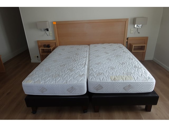 Boxspring - afbeelding 1 van  5
