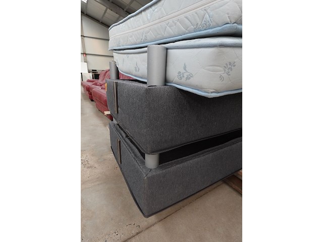 Boxspring - afbeelding 3 van  3