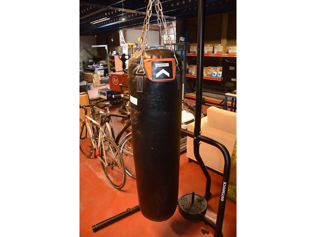 Boxzak aan steun met 30kg gewichten outshock - afbeelding 4 van  6