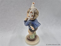 Boy with toothache - afbeelding 2 van  3