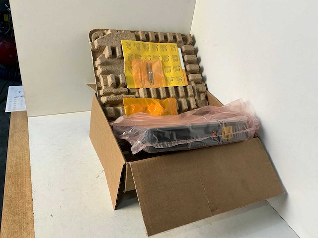 B&r acopos multi e0500 uitbreidingsmodule - afbeelding 1 van  8