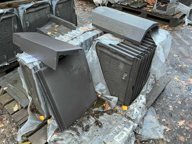 Braas tegelit partij dakpannen - afbeelding 2 van  6