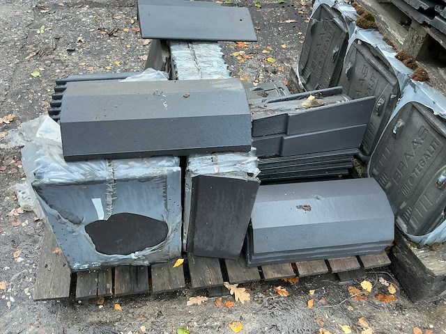 Braas tegelit partij dakpannen - afbeelding 6 van  6