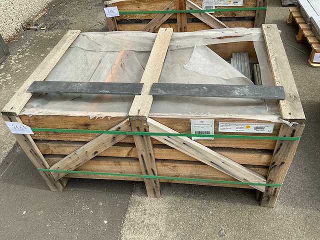 Brachot natuursteen plinten 240 lm - afbeelding 1 van  5