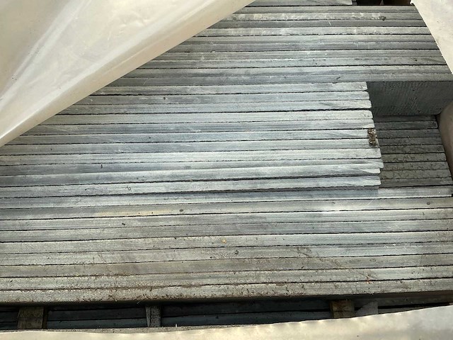 Brachot natuursteen plinten 240 lm - afbeelding 5 van  5