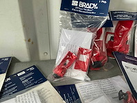 Brady partij diverse circuit brekers - afbeelding 2 van  7