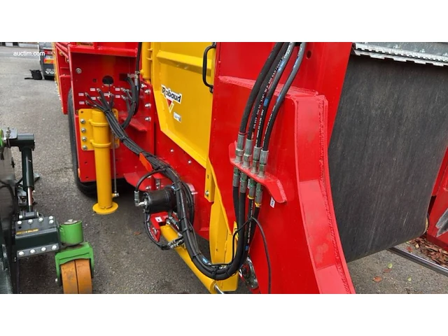 Brandhoutprocessor / zaag-kloofmachine rabaud-... - afbeelding 26 van  68