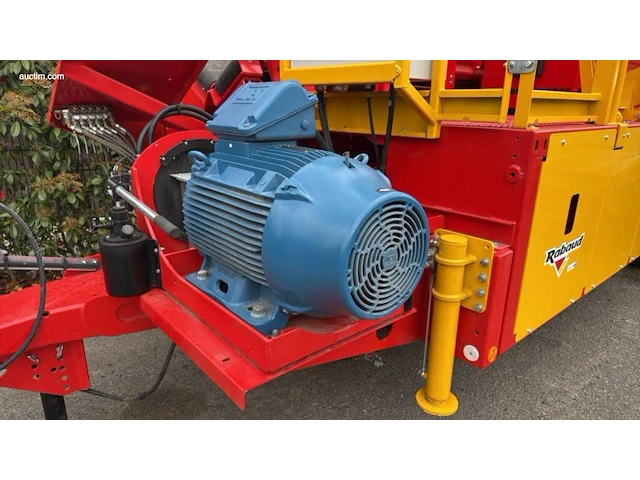 Brandhoutprocessor / zaag-kloofmachine rabaud-... - afbeelding 32 van  68