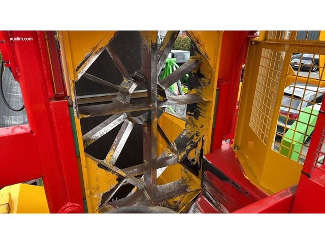 Brandhoutprocessor / zaag-kloofmachine rabaud-... - afbeelding 47 van  68