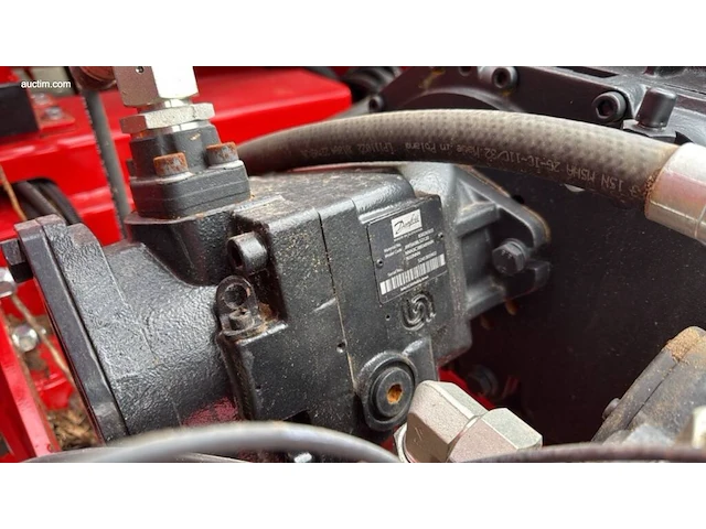 Brandhoutprocessor / zaag-kloofmachine rabaud-... - afbeelding 65 van  68