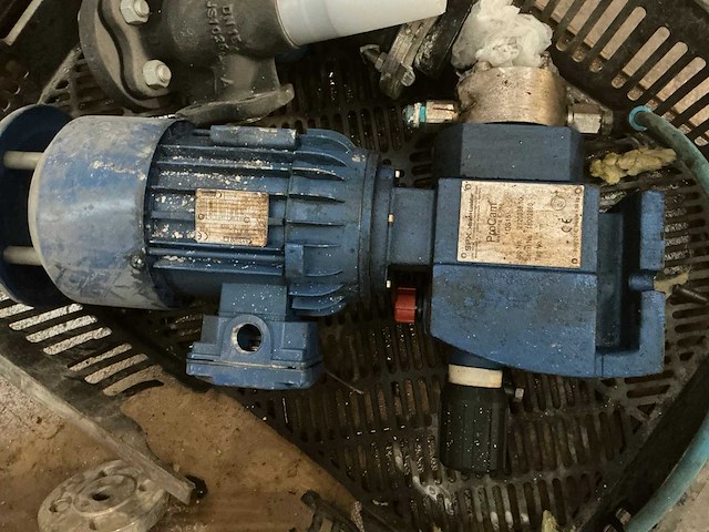 Brandklep + tandwielpomp - afbeelding 6 van  7