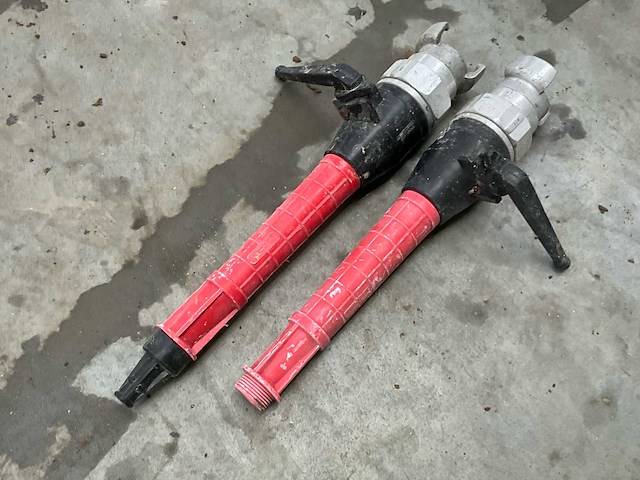Brandspuiten (2x) - afbeelding 4 van  4