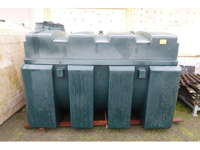 Brandstof tank - afbeelding 1 van  2