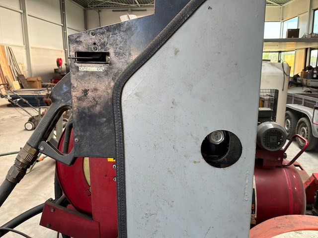 Brandstofhaspel met tankpistool - afbeelding 8 van  8