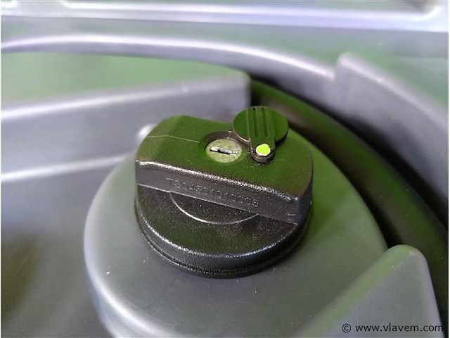 Brandstoftank 200 liter - afbeelding 12 van  17