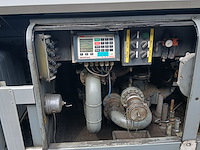Brandstoftankwagen man - afbeelding 22 van  23