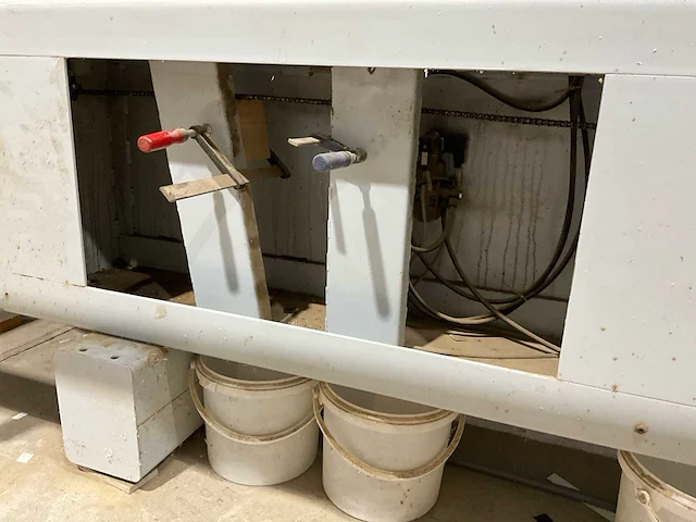 Brandt optimal kd 56 cnc kantenaanlijmmachine - afbeelding 18 van  20