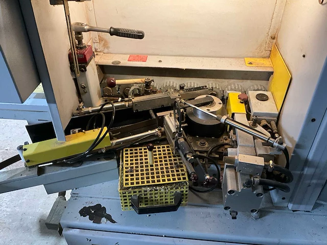Brandt optimal kd 56 cnc kantenaanlijmmachine - afbeelding 11 van  20