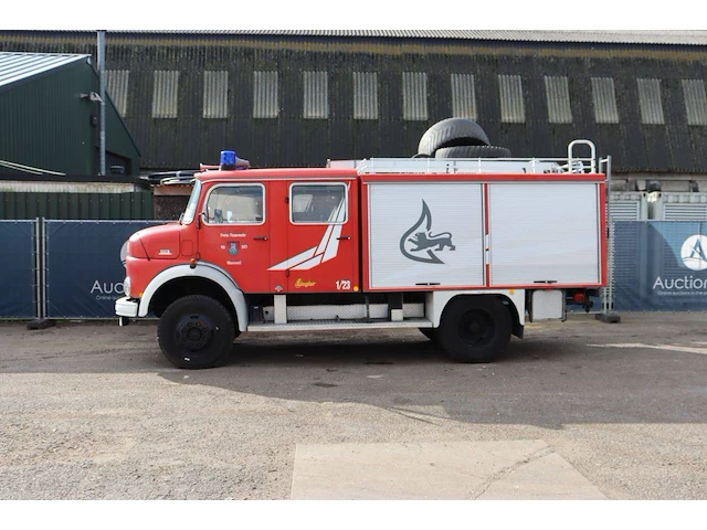 Brandweerwagen mercedes-benz laf1113 b diesel 169pk 1980 - afbeelding 1 van  1