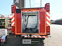 Brandweerwagen met ongevalschade - afbeelding 3 van  16