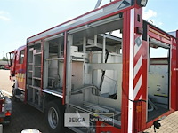 Brandweerwagen met ongevalschade - afbeelding 4 van  16