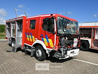 Brandweerwagen met ongevalschade