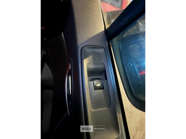 Brandweerwagen peugot - afbeelding 8 van  13