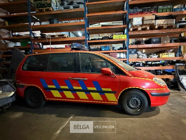 Brandweerwagen peugot - afbeelding 10 van  13