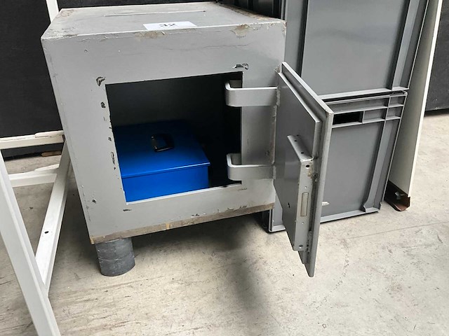 Brandwerende kast en geldlade - afbeelding 4 van  7