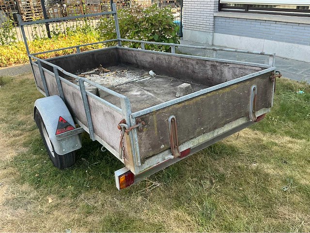 Branta e500 enkel assig aanhangwagen - afbeelding 8 van  9