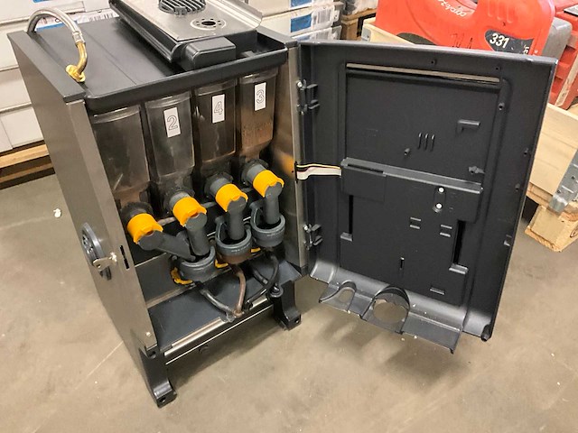 Bravilor bonamat koffiemachine - afbeelding 5 van  7