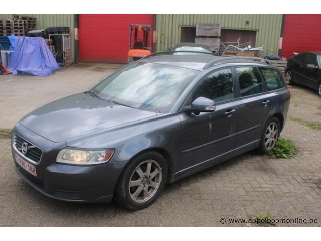 Break volvo, v50, yv1mw84f1b2619423, 1e insch 25/01/2011, 1560cm³, 84kw, diesel, euro 5, 260658km, inschrijvingsbewijs deel i en ii, keuringsbewijs (geldig tot 28/12/2026), gelijkvormigheidsattest - afbeelding 1 van  22