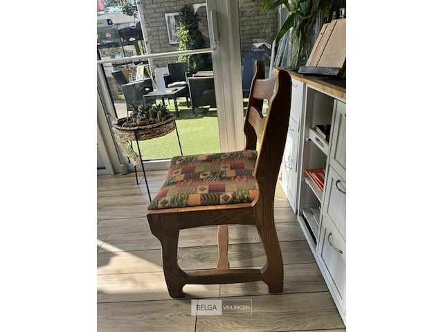 Brede houten stoelen ±20 st - afbeelding 3 van  6